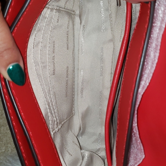 MICHAEL KORS JADE MD GUSSET BAG - Picture 10 of 13